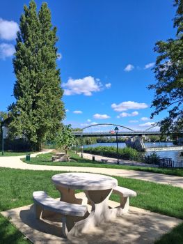 Parc du barrage quartier du Pré du Lay