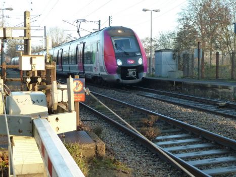 Train Gare SNCF Parmain