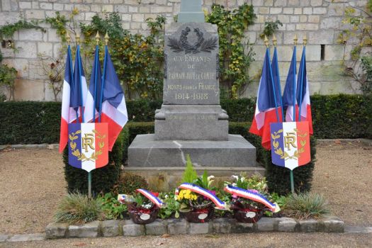 Monument aux Morts - Cérémonie militaire